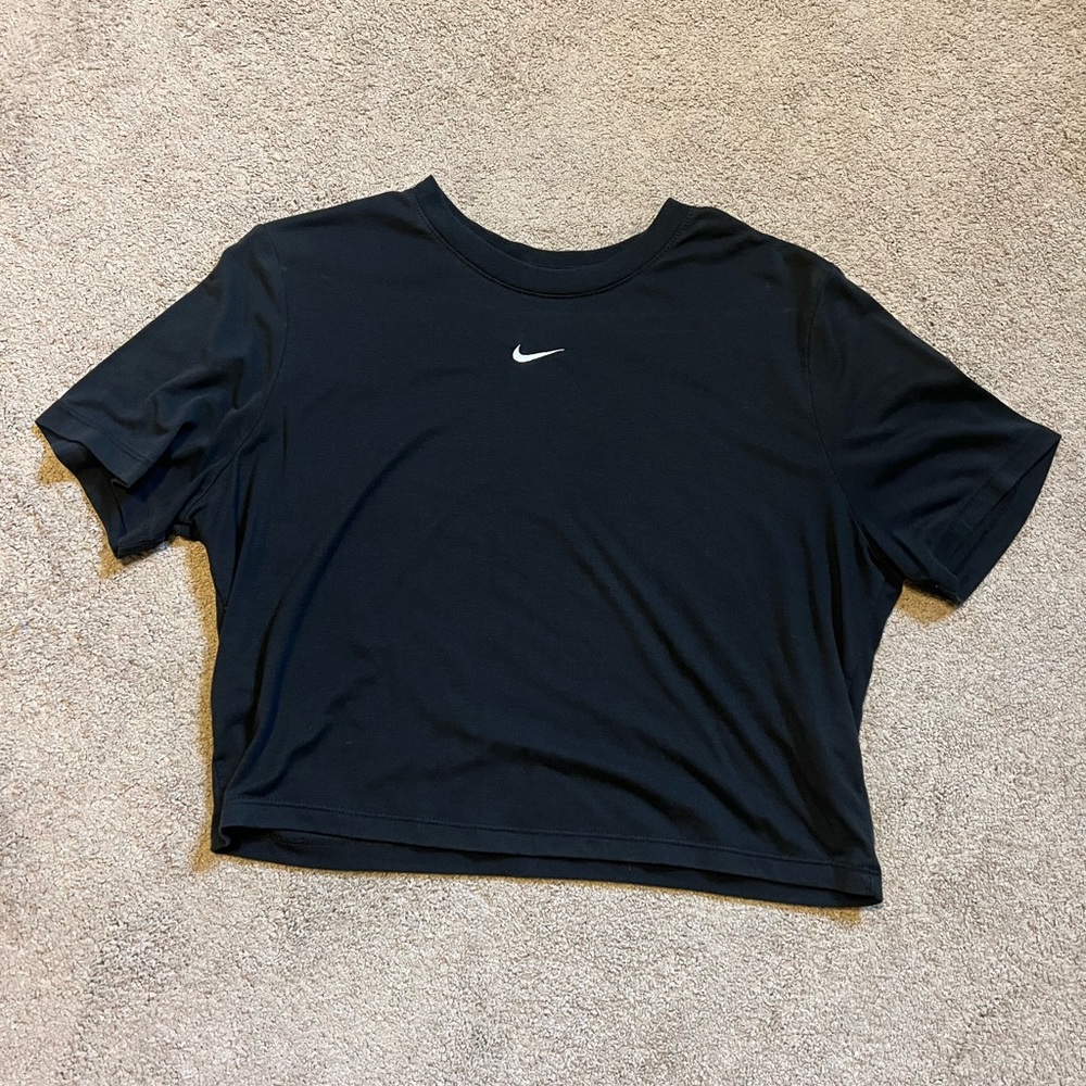Nike Women's Midnight Black Crop Top